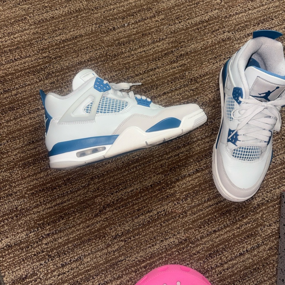 Nike White and Blue Jordan Retro 4 Military 2024 Men’s size 8 - Picture 5 of 13